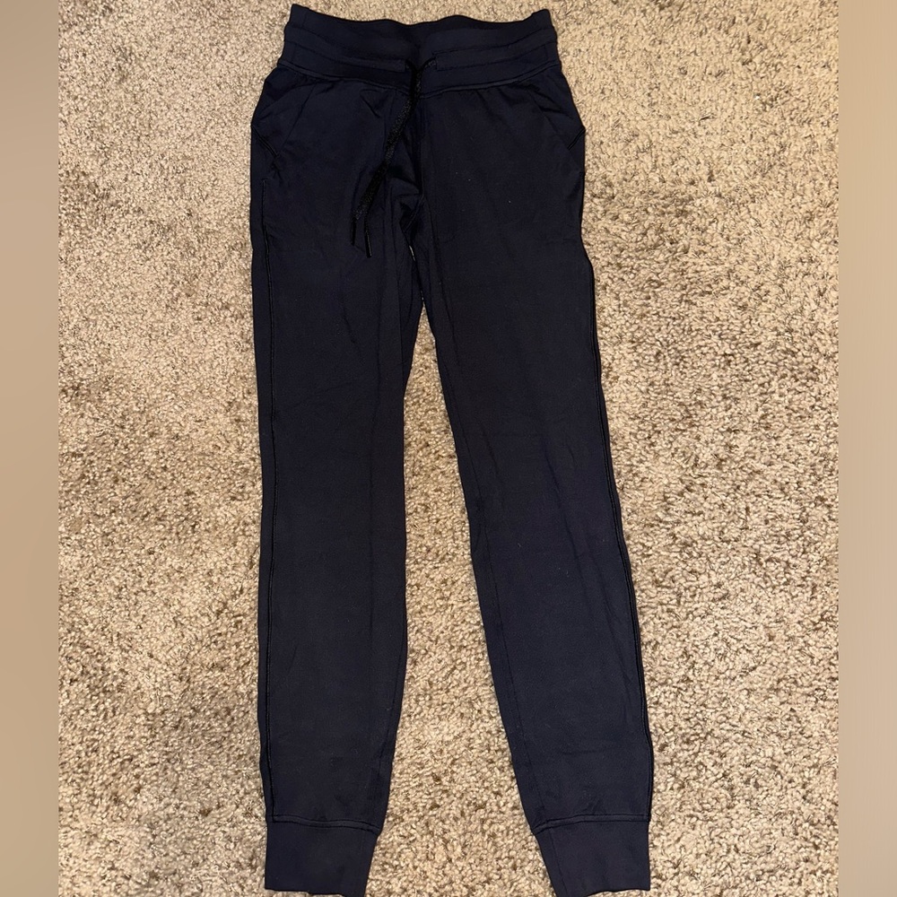 Lululemon jogger style sweatpants
